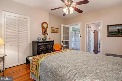 Bedroom - 1141 Riverside Ave, Baltimore, MD 21230 photo 2 of 7