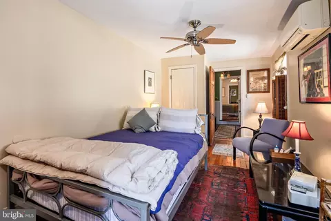 Bedroom - 1141 Riverside Ave, Baltimore, MD 21230 photo 5 of 7