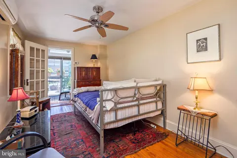 Bedroom - 1141 Riverside Ave, Baltimore, MD 21230 photo 4 of 7