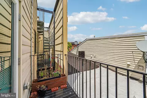 Exterior - 703 S Durham St, Baltimore, MD 21231 photo 1 of 3