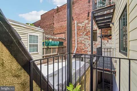 Exterior - 703 S Durham St, Baltimore, MD 21231 photo 2 of 3
