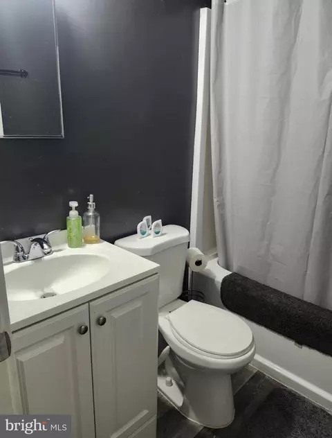 1204 Violette Ave, Baltimore, MD 21229 photo 2