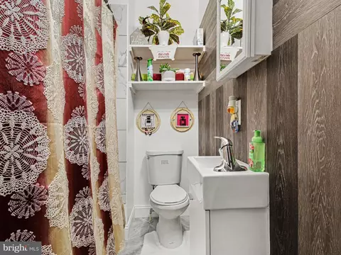Bath - 2517 Robb St, Baltimore, MD 21218 photo 1 of 1