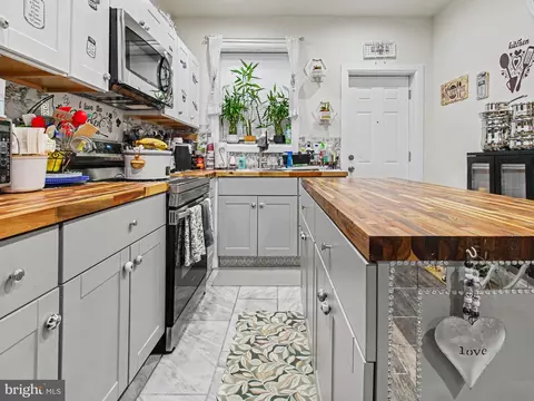 Kitchen - 2517 Robb St, Baltimore, MD 21218 photo 2 of 3