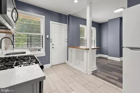 Entry Way - 3534 Overview Rd, Baltimore, MD 21215 photo 9 of 12