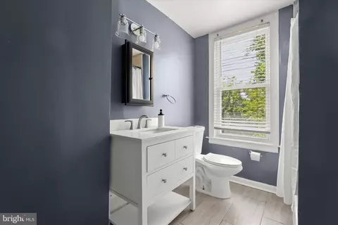 Bath - 3534 Overview Rd, Baltimore, MD 21215 photo 1 of 1