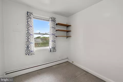 Bedroom - 1241 Glenhaven Rd, Baltimore, MD 21239 photo 6 of 8