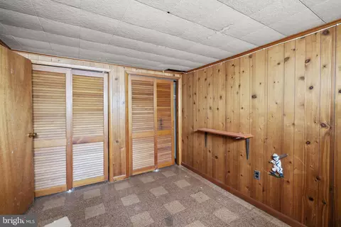Bedroom - 1241 Glenhaven Rd, Baltimore, MD 21239 photo 8 of 8