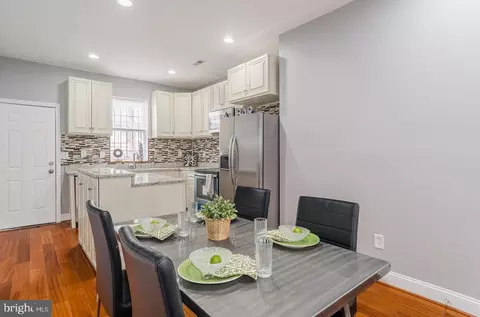 318 E 28th St, Baltimore, MD 21218 photo 4
