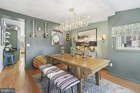 Dining - 2 N Clinton St, Baltimore, MD 21224 photo 1 of 4