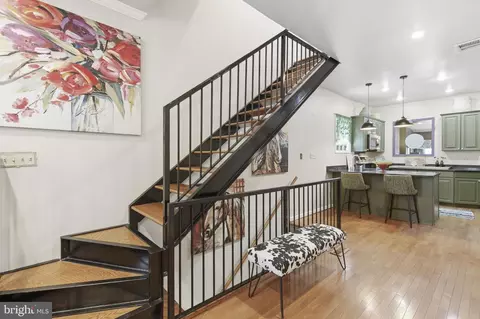 Entry Way - 2 N Clinton St, Baltimore, MD 21224 photo 3 of 13