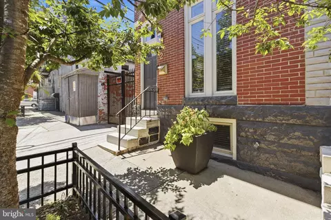 Exterior - 2 N Clinton St, Baltimore, MD 21224 photo 1 of 6
