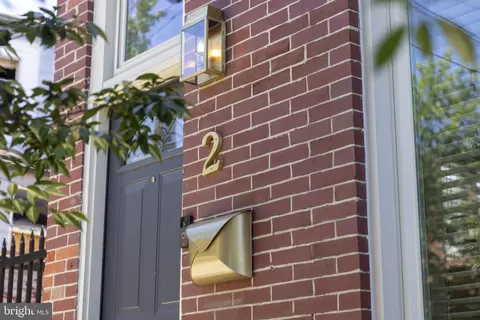 2 N Clinton St, Baltimore, MD 21224