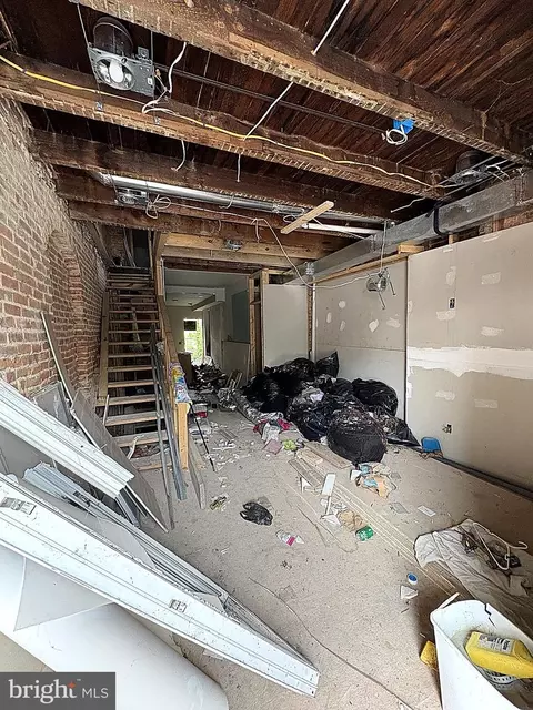 1618 N Wolfe St, Baltimore, MD 21213 photo 2