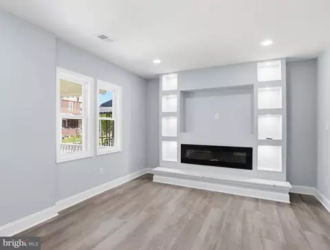 10 Rosedale St, Baltimore, MD 21229