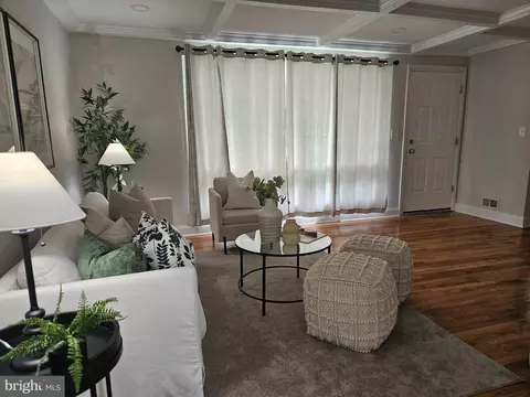 Living - 5617 Biddison Ave, Baltimore, MD 21206 photo 5 of 6