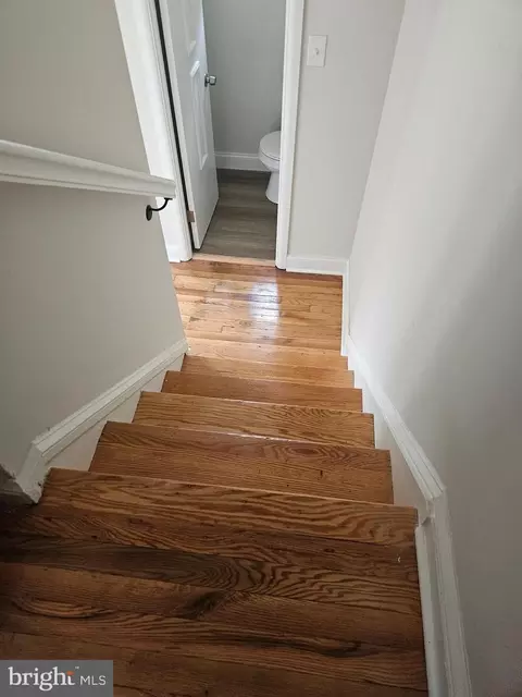 Entry Way - 5617 Biddison Ave, Baltimore, MD 21206 photo 8 of 9