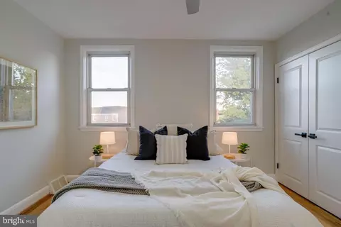 Bedroom - 4806 Greencrest Rd, Baltimore, MD 21206 photo 2 of 13