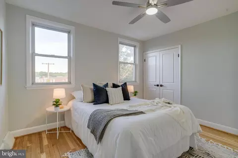 Bedroom - 4806 Greencrest Rd, Baltimore, MD 21206 photo 3 of 13