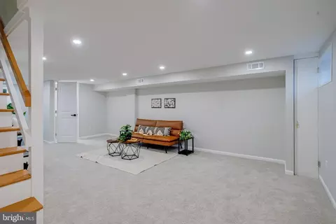 Living - 4806 Greencrest Rd, Baltimore, MD 21206 photo 7 of 7