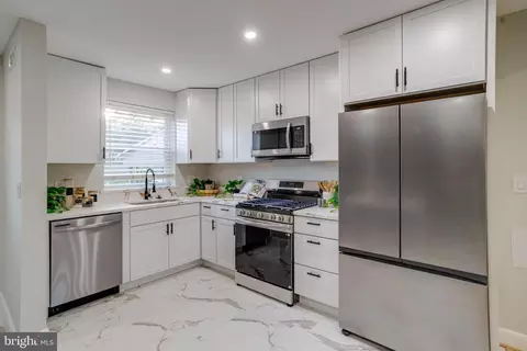 Kitchen - 4806 Greencrest Rd, Baltimore, MD 21206 photo 3 of 3