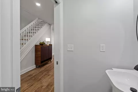 621 E 36th St, Baltimore, MD 21218 photo 17
