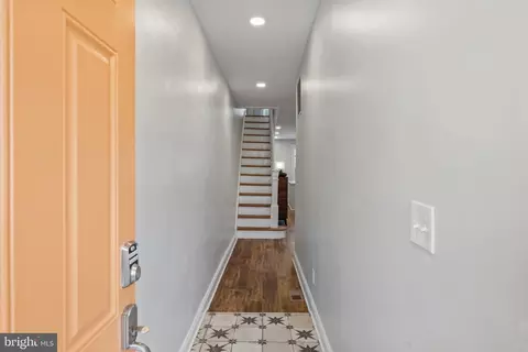 621 E 36th St, Baltimore, MD 21218 photo 5