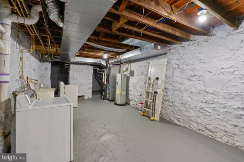 621 E 36th St, Baltimore, MD 21218 photo 27
