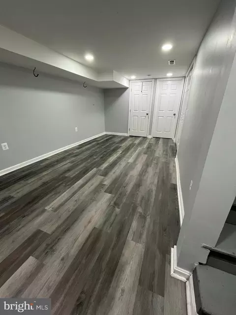 Entry Way - 3707 Mactavish Ave, Baltimore, MD 21229 photo 5 of 5
