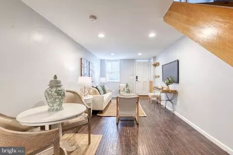 Living - 302 S Duncan St, Baltimore, MD 21231 photo 1 of 1