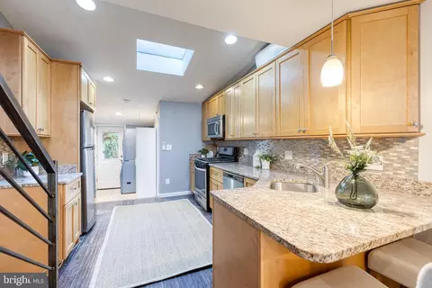 Kitchen - 302 S Duncan St, Baltimore, MD 21231 photo 1 of 5