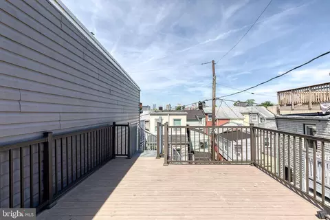 Exterior - 302 S Duncan St, Baltimore, MD 21231 photo 4 of 7