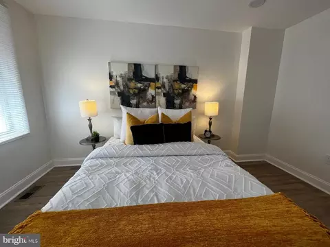 Bedroom - 2720 E Biddle St, Baltimore, MD 21213 photo 1 of 2