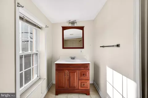 Bath - 624 Wyeth St, Baltimore, MD 21230 photo 3 of 3