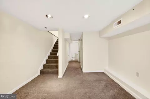 Entry Way - 624 Wyeth St, Baltimore, MD 21230 photo 5 of 9