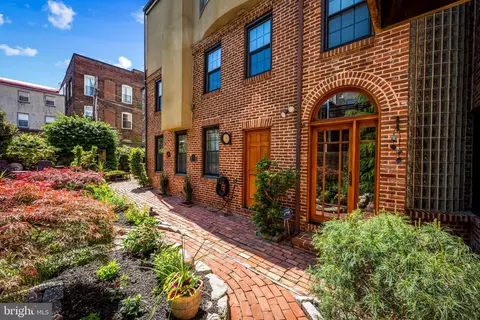 Exterior - 1807 Lancaster St, Baltimore, MD 21231 photo 4 of 8