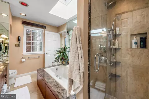 Bath - 1807 Lancaster St, Baltimore, MD 21231 photo 2 of 2