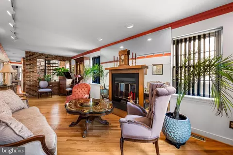 Living - 1807 Lancaster St, Baltimore, MD 21231 photo 1 of 1