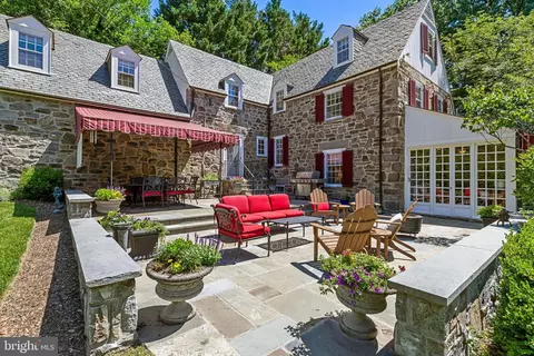 5310 Saint Albans Way, Baltimore, MD 21212