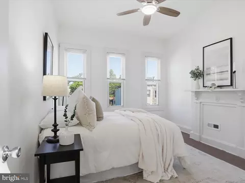 Bedroom - 509 Laurens St, Baltimore, MD 21217 photo 1 of 4