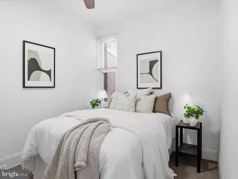 Bedroom - 509 Laurens St, Baltimore, MD 21217 photo 3 of 4