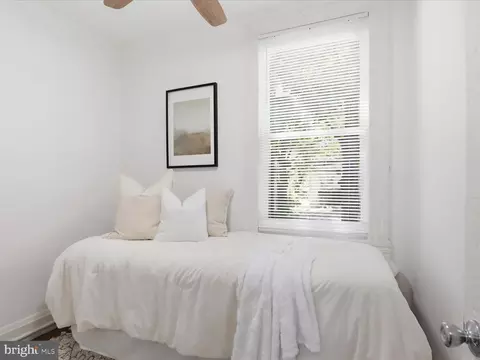 Bedroom - 509 Laurens St, Baltimore, MD 21217 photo 4 of 4