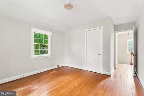 Bedroom - 103 Cedarcroft Rd, Baltimore, MD 21212 photo 5 of 7