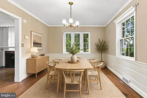 Dining - 103 Cedarcroft Rd, Baltimore, MD 21212 photo 1 of 1