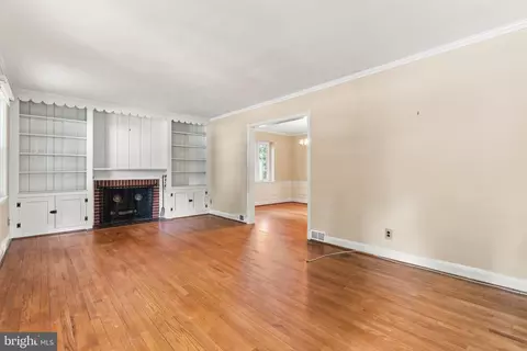 Living - 103 Cedarcroft Rd, Baltimore, MD 21212 photo 5 of 5