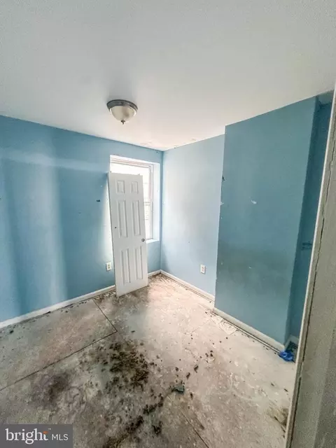 721 Appleton St, Baltimore, MD 21217 photo 5