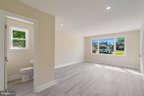 Living - 5412 Biddison Ave, Baltimore, MD 21206 photo 4 of 4