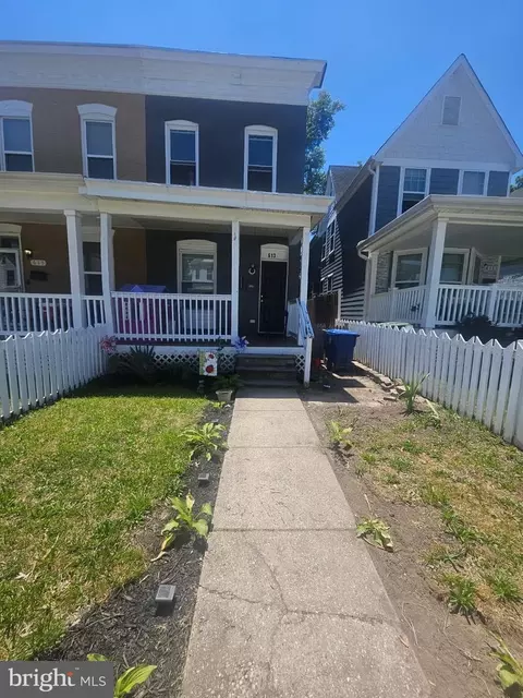 613 Dumbarton Ave, Baltimore, MD 21218 photo 2