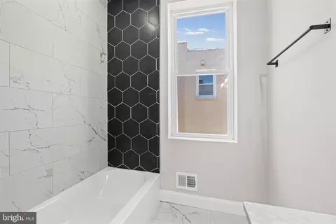 Bath - 712 E 41st St, Baltimore, MD 21218 photo 3 of 4