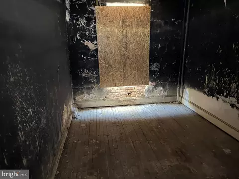 1505 Appleton St, Baltimore, MD 21217 photo 6